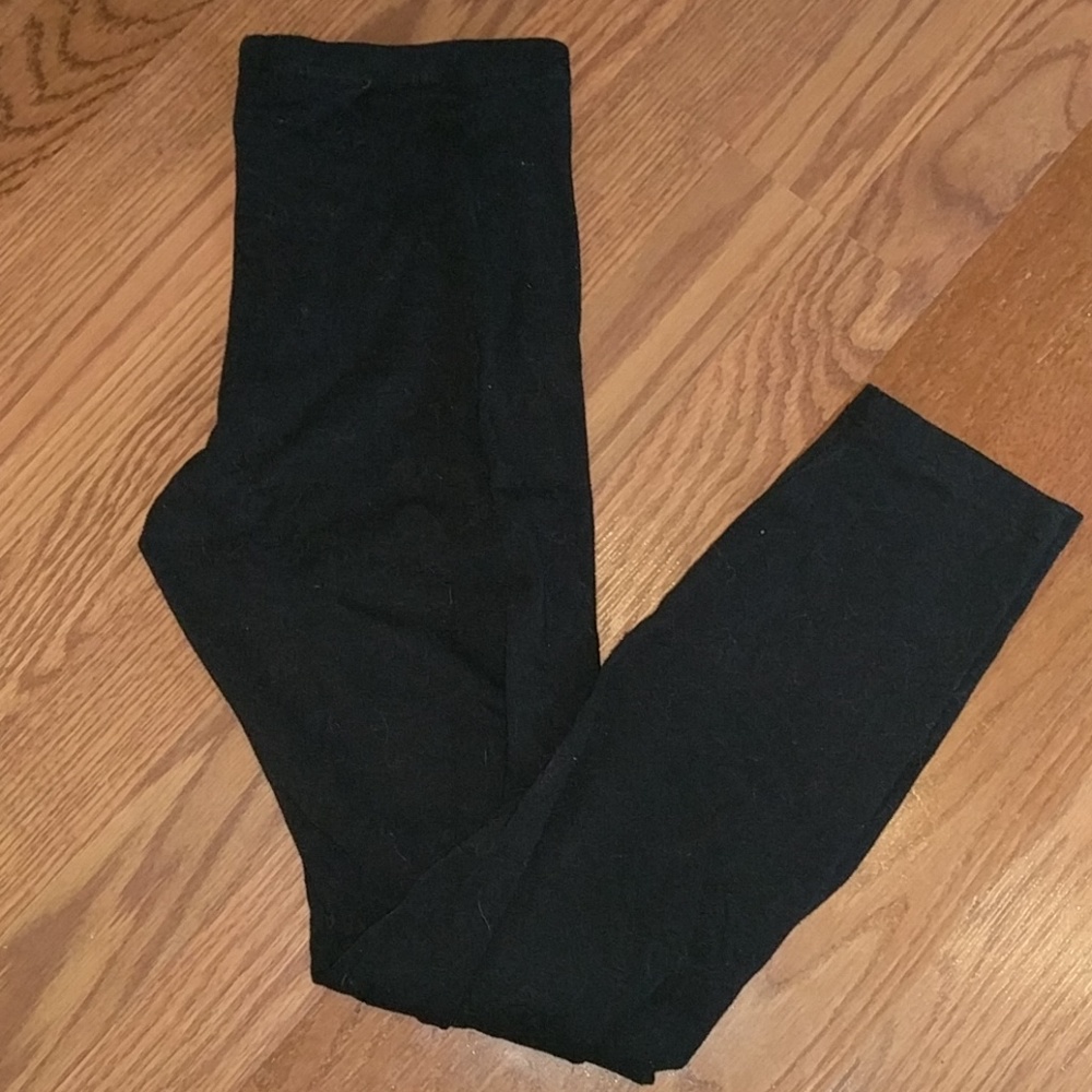 Black leggings
